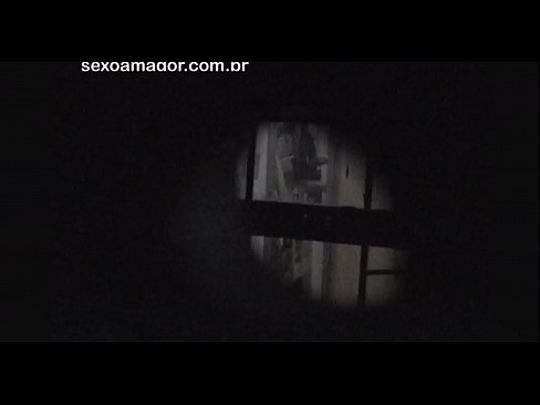 ❤️ Faigheann Blondie fístapáil rúnda ag voyeur comharsanachta i bhfolach taobh thiar de brící cuasach ️❌  Porn álainn  ag ga.credit-assorti.ru ❌️